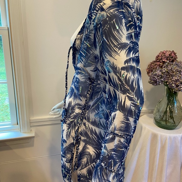 Gorgeous Letarte Sheer Sexy Handmade Cover-up - Picture 4 of 9